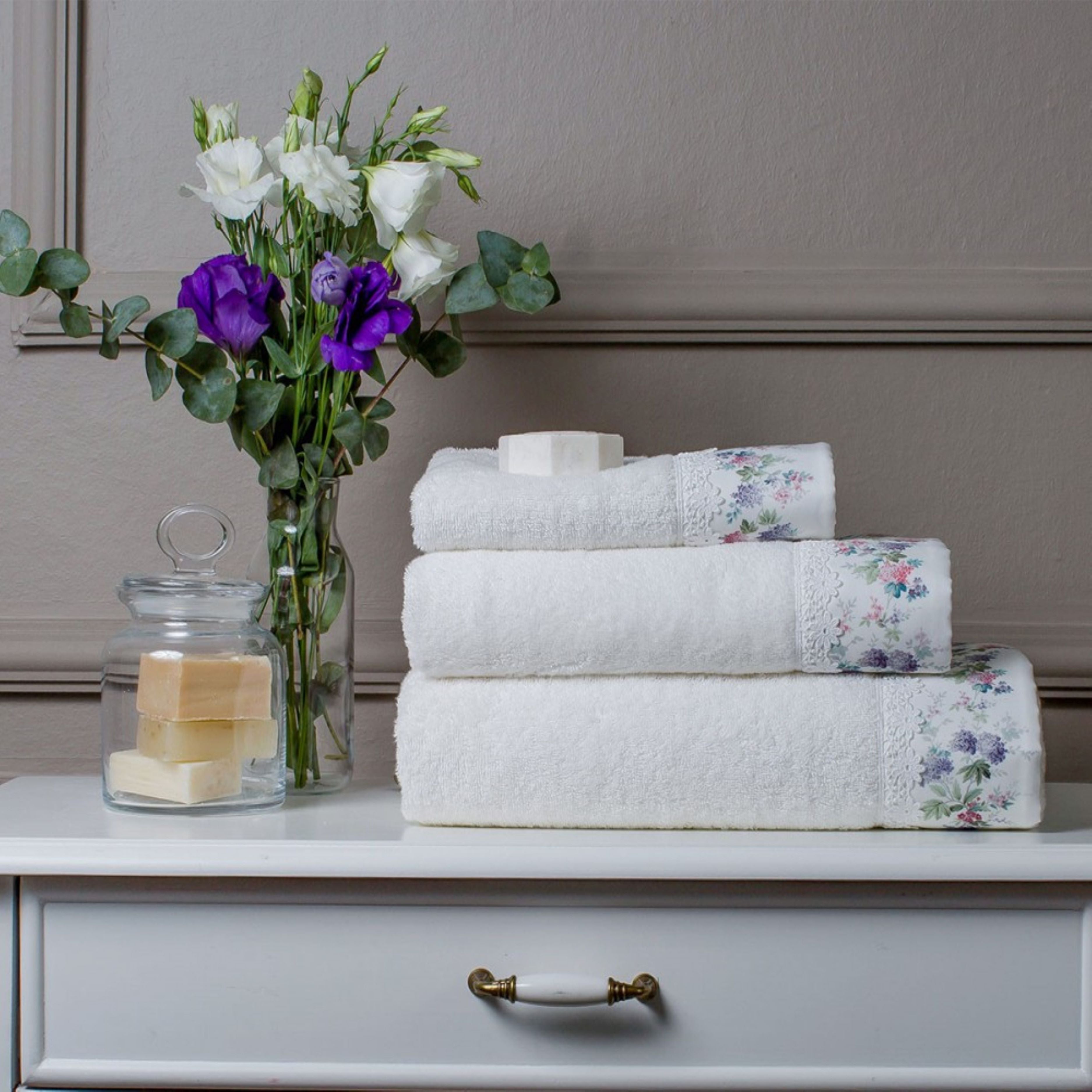 SET OF TOWEL (3 PCS) VERSAILES + PERFUME